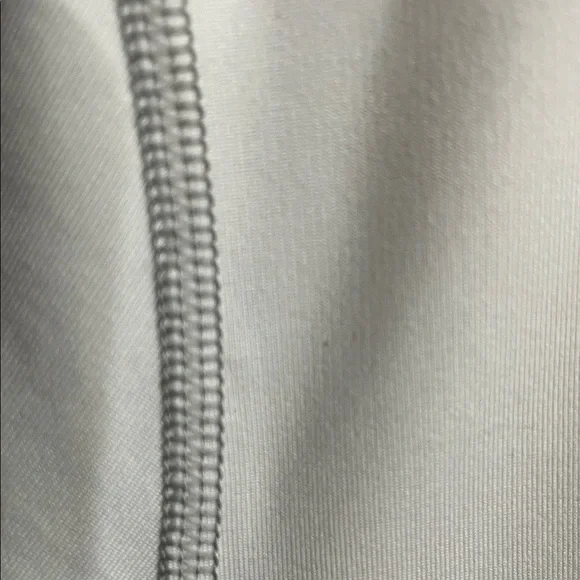 Under Armour Men's White Long Sleeve Performance Tee Coldgear Fitted - Picture 6 of 9